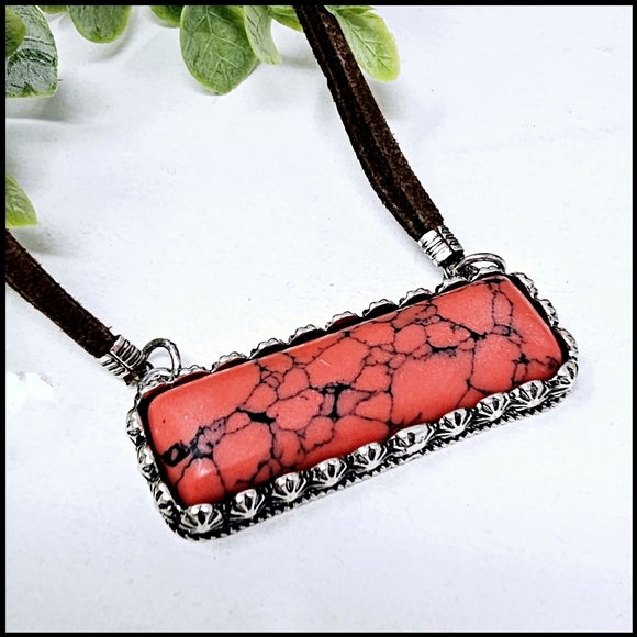 Red Stone Bar Necklace with Faux-leather Brown Chain - Picture 1 of 8